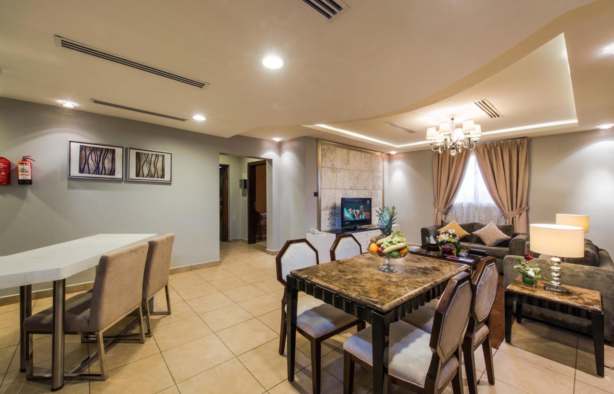 Boudl Al Fakhria Aparthotel Unaizah Bagian luar foto