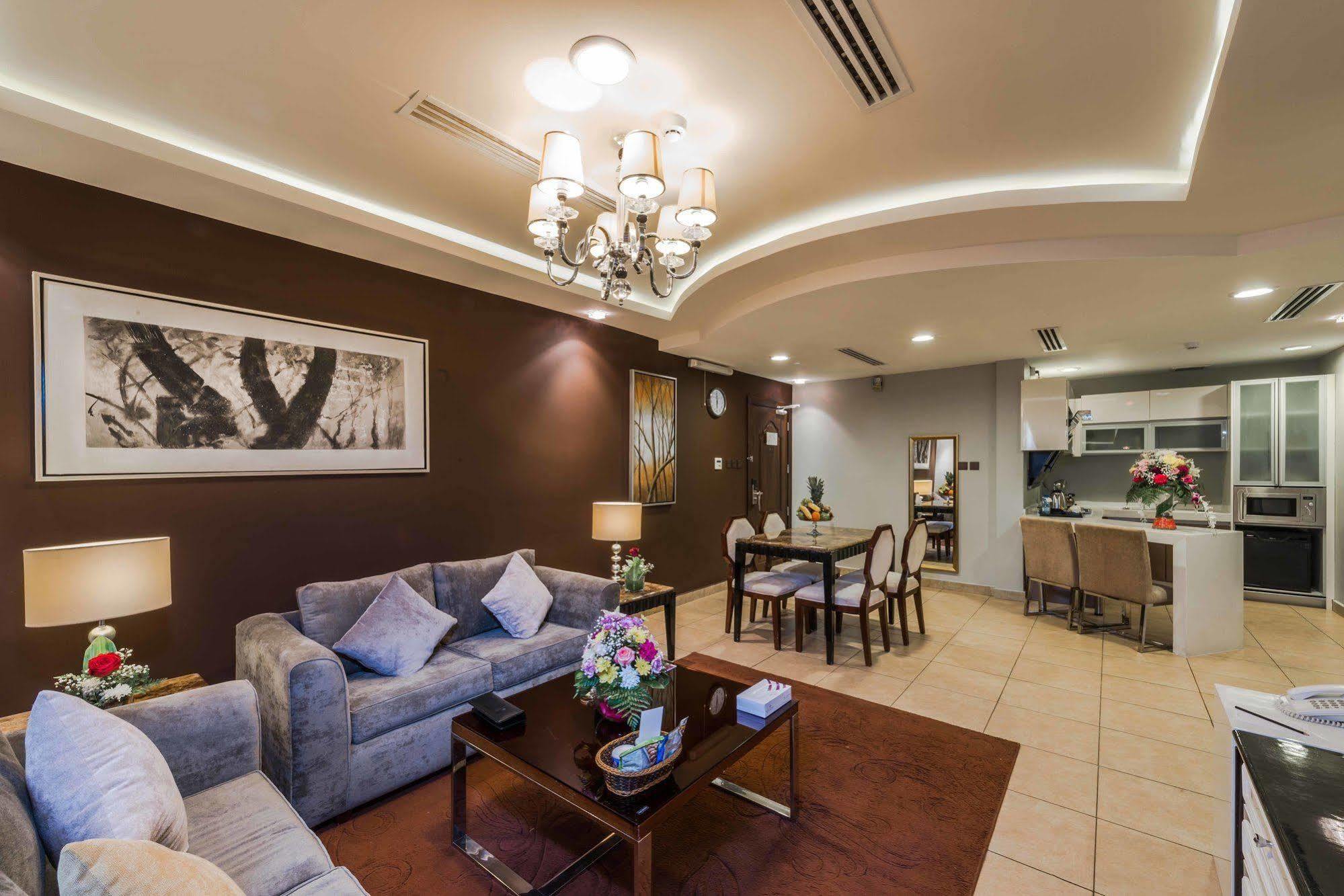 Boudl Al Fakhria Aparthotel Unaizah Bagian luar foto