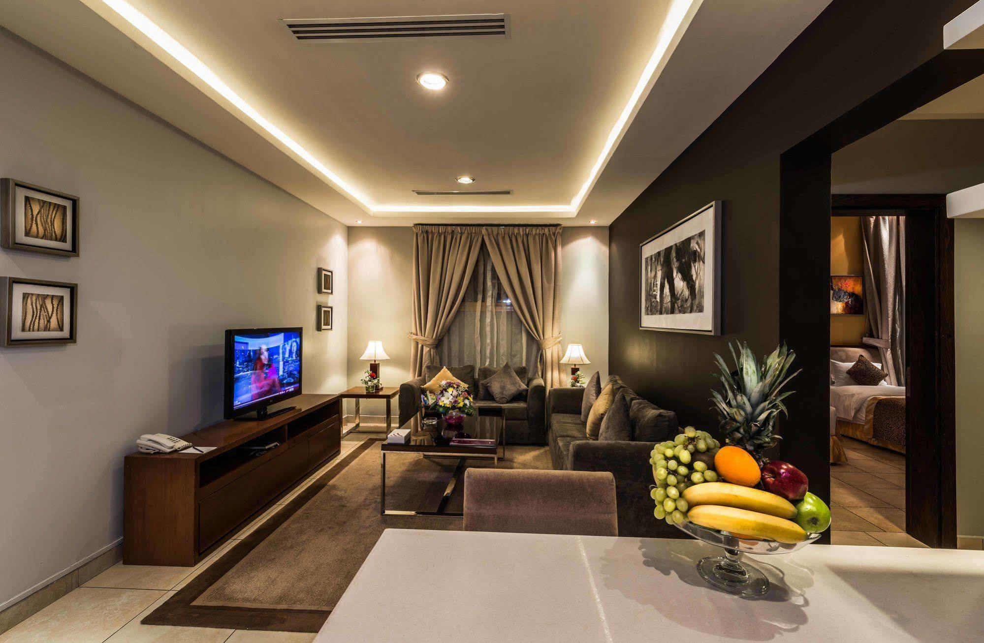 Boudl Al Fakhria Aparthotel Unaizah Bagian luar foto