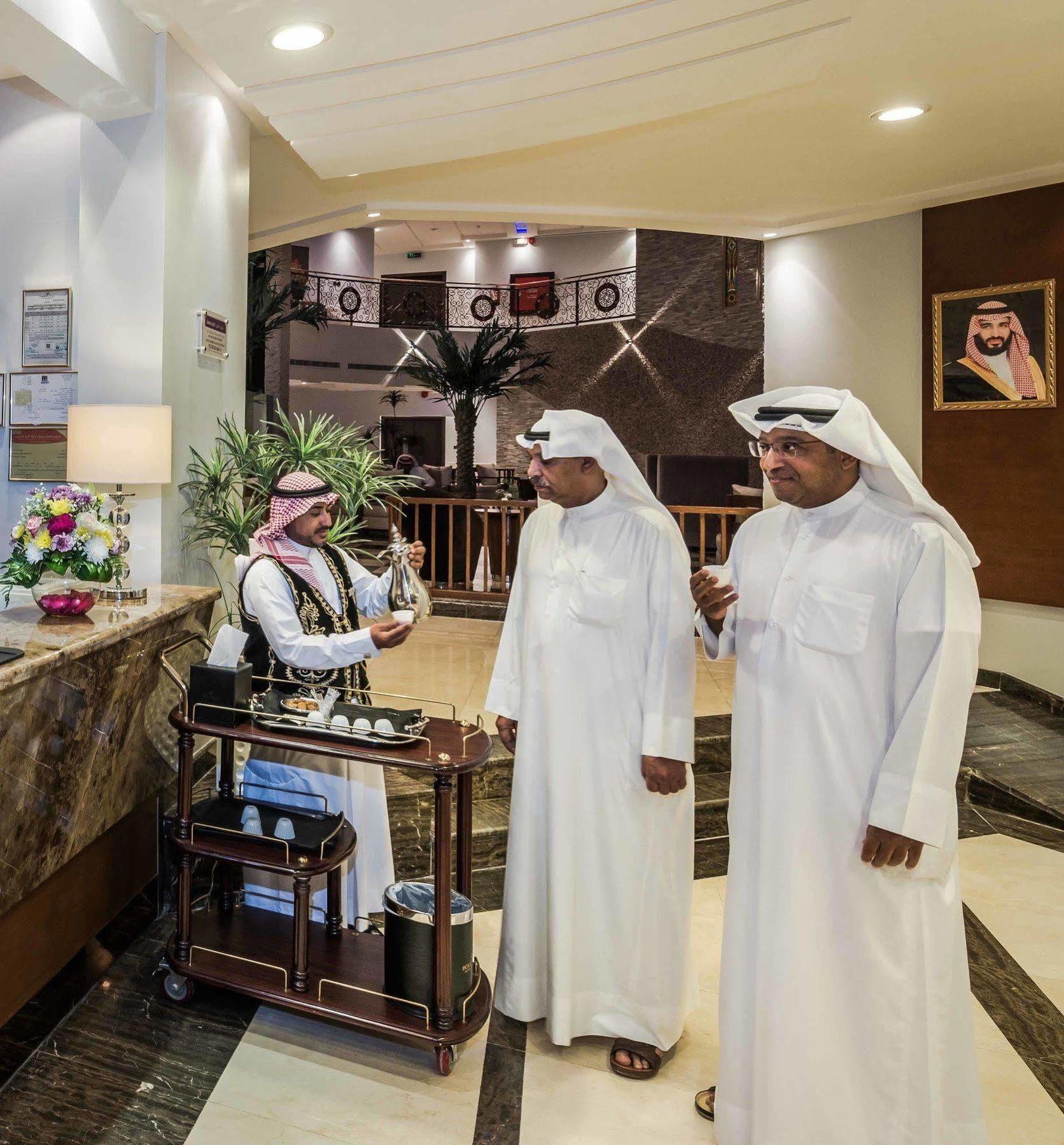 Boudl Al Fakhria Aparthotel Unaizah Bagian luar foto