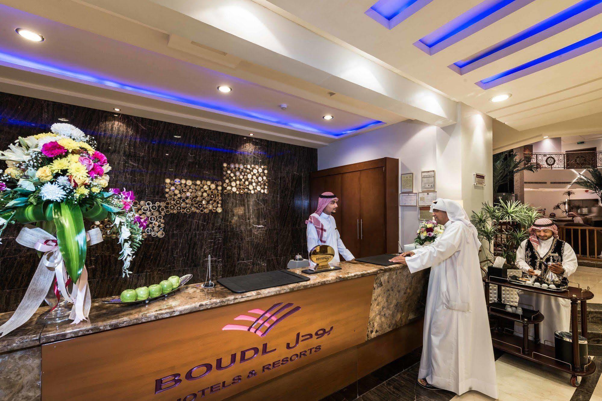 Boudl Al Fakhria Aparthotel Unaizah Bagian luar foto
